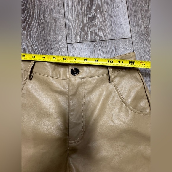 Lilyful women’s beige leather shorts - Picture 7 of 9